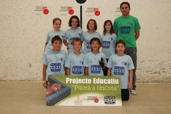 COL.LEGI HERNÀNDEZ - VVA. CASTELLÓ.JPG