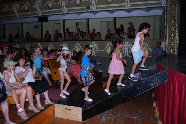 Festival fi de curs 2012 007.JPG