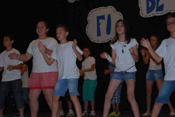Festival fi de curs 2012 049.JPG